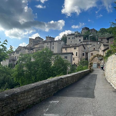 Casa Belvedere A Valle San Martino Di Spoleto Kültér fotó