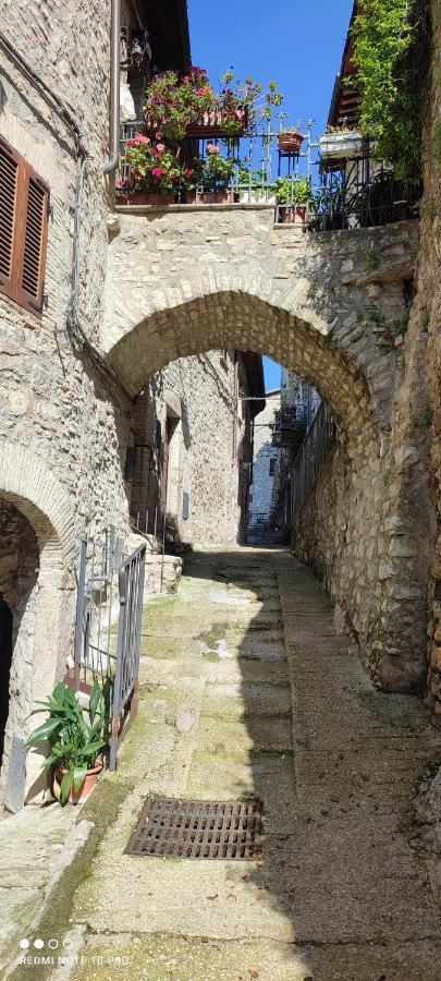 Casa Belvedere A Valle San Martino Di Spoleto Kültér fotó